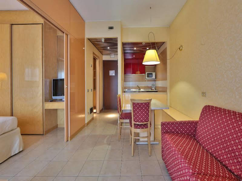 Unaway Hotel & Residence Quark Due Milano Ngoại thất bức ảnh